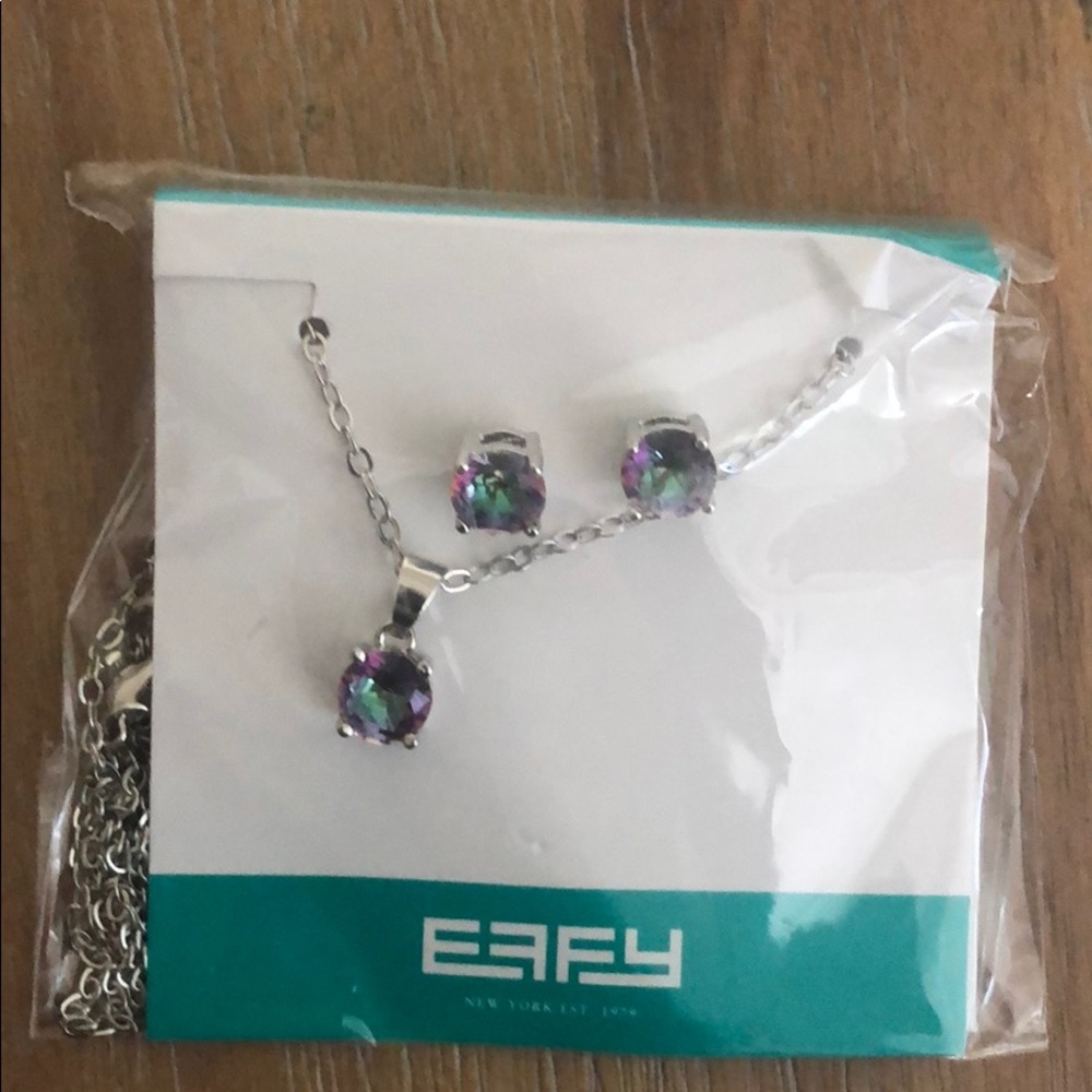 Necklace and earring set